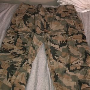 Levis cargo pants